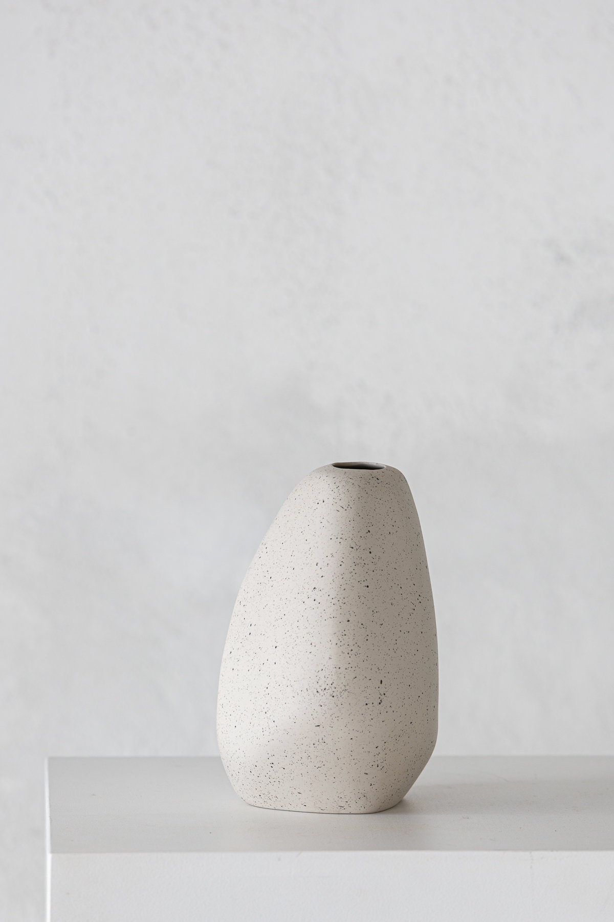 Desmond Vase - Image 3