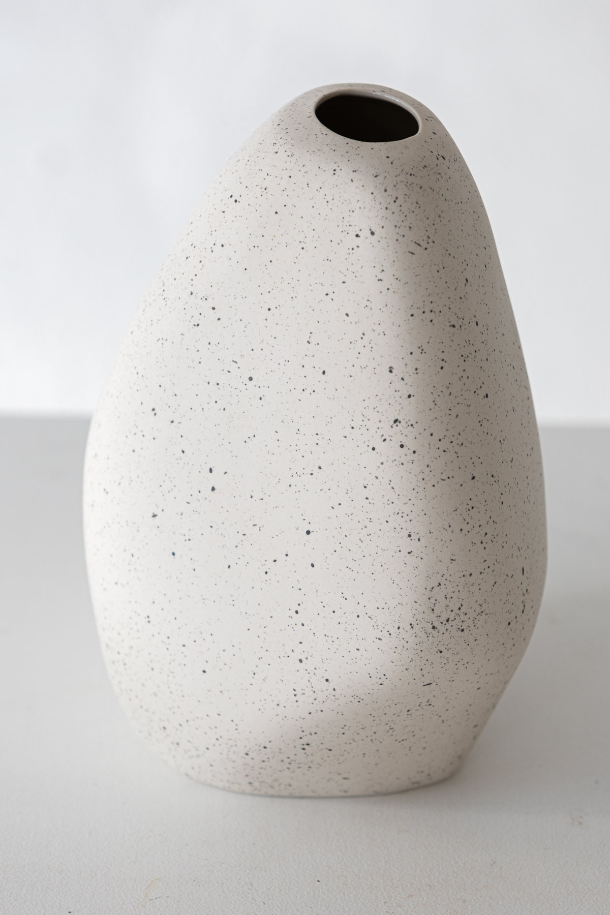 Desmond Vase - Image 4